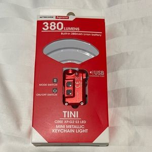 ‼️SUPREME‼️HOST PICK!!! BNIB Intercore TINI mini metallic keychain light 💡
